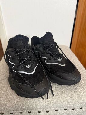 adidas ozweego Women's Sneaker